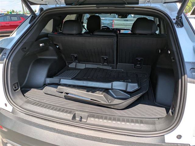 New 2025 Chevrolet Blazer EV LT image 23