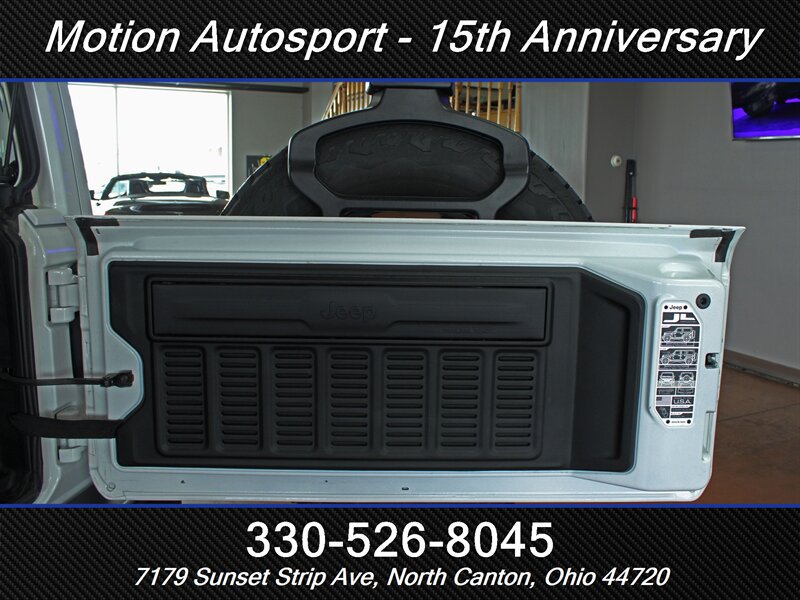 Used 2023 Jeep Wrangler Unlimited Sahara AWD/4WD image 12