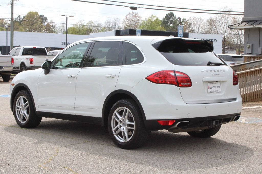 Used 2014 Porsche Cayenne Platinum Edition AWD/4WD image 6