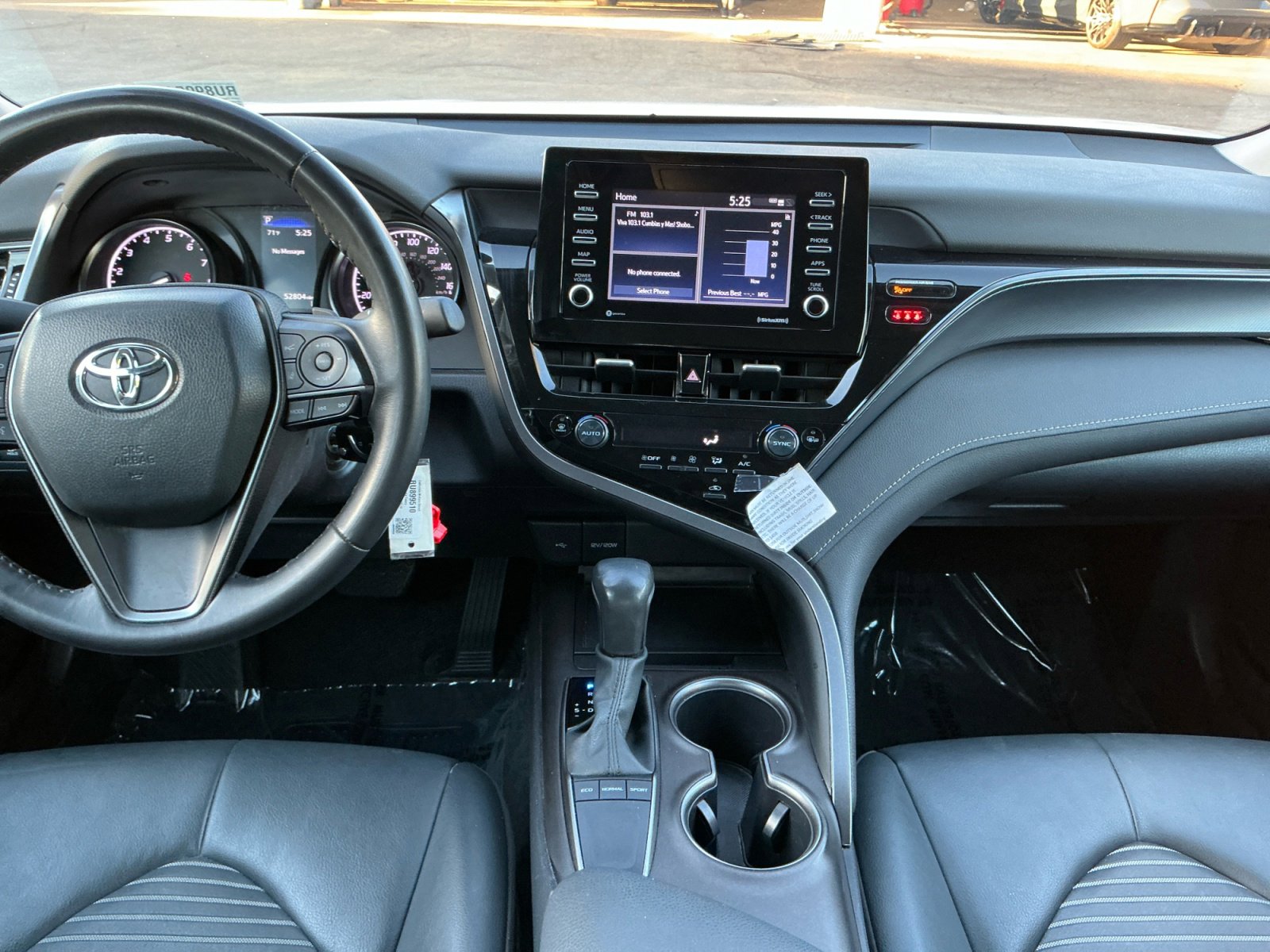 Used 2024 Toyota Camry SE image 15