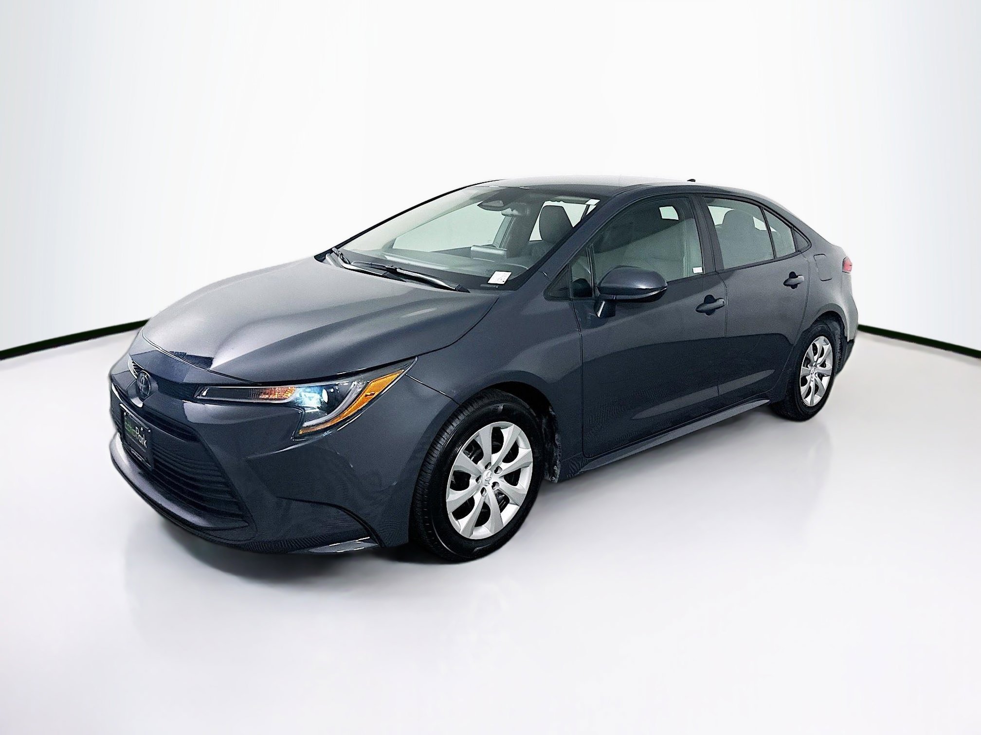 Used 2024 Toyota Corolla LE FWD image 3