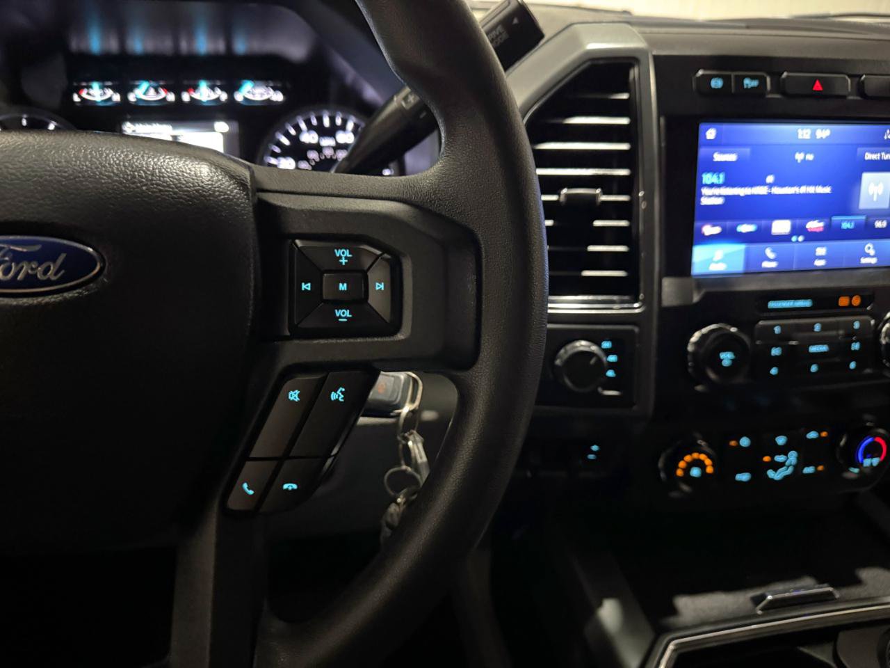 Used 2022 Ford F250 XLT w/ XLT Value Package AWD/4WD image 22