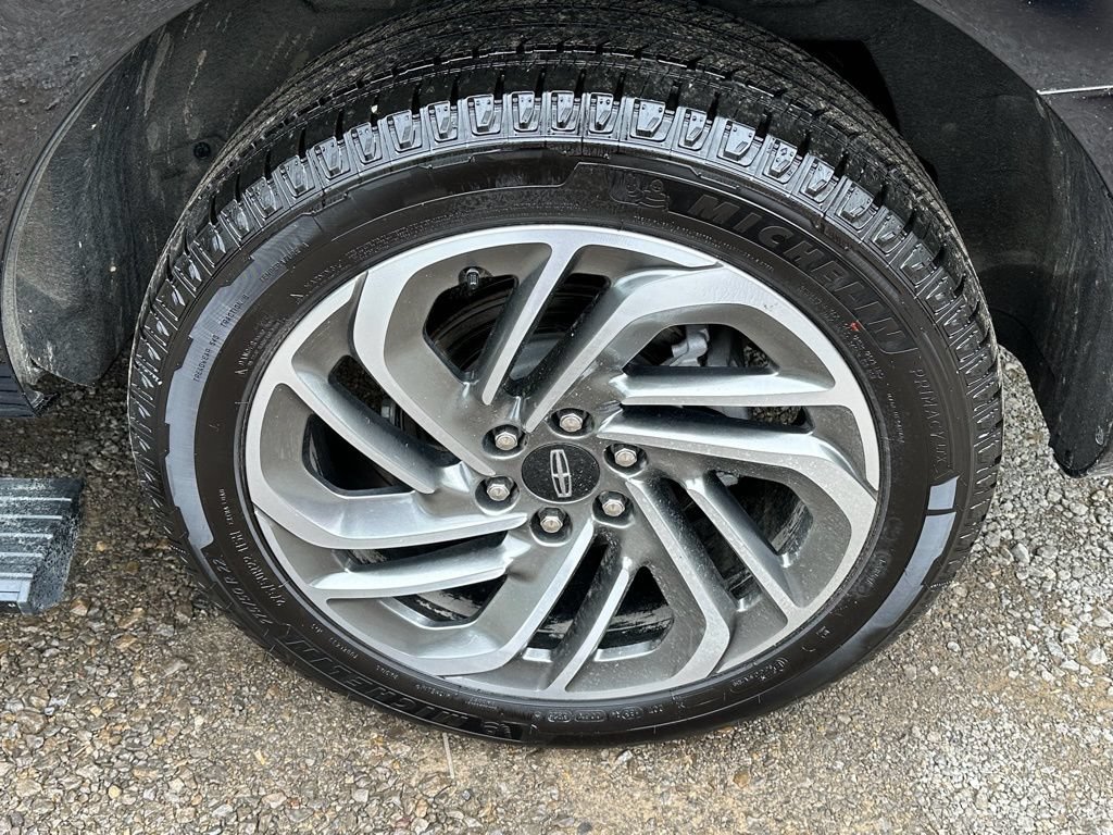 New 2025 Lincoln Navigator Reserve AWD/4WD image 5