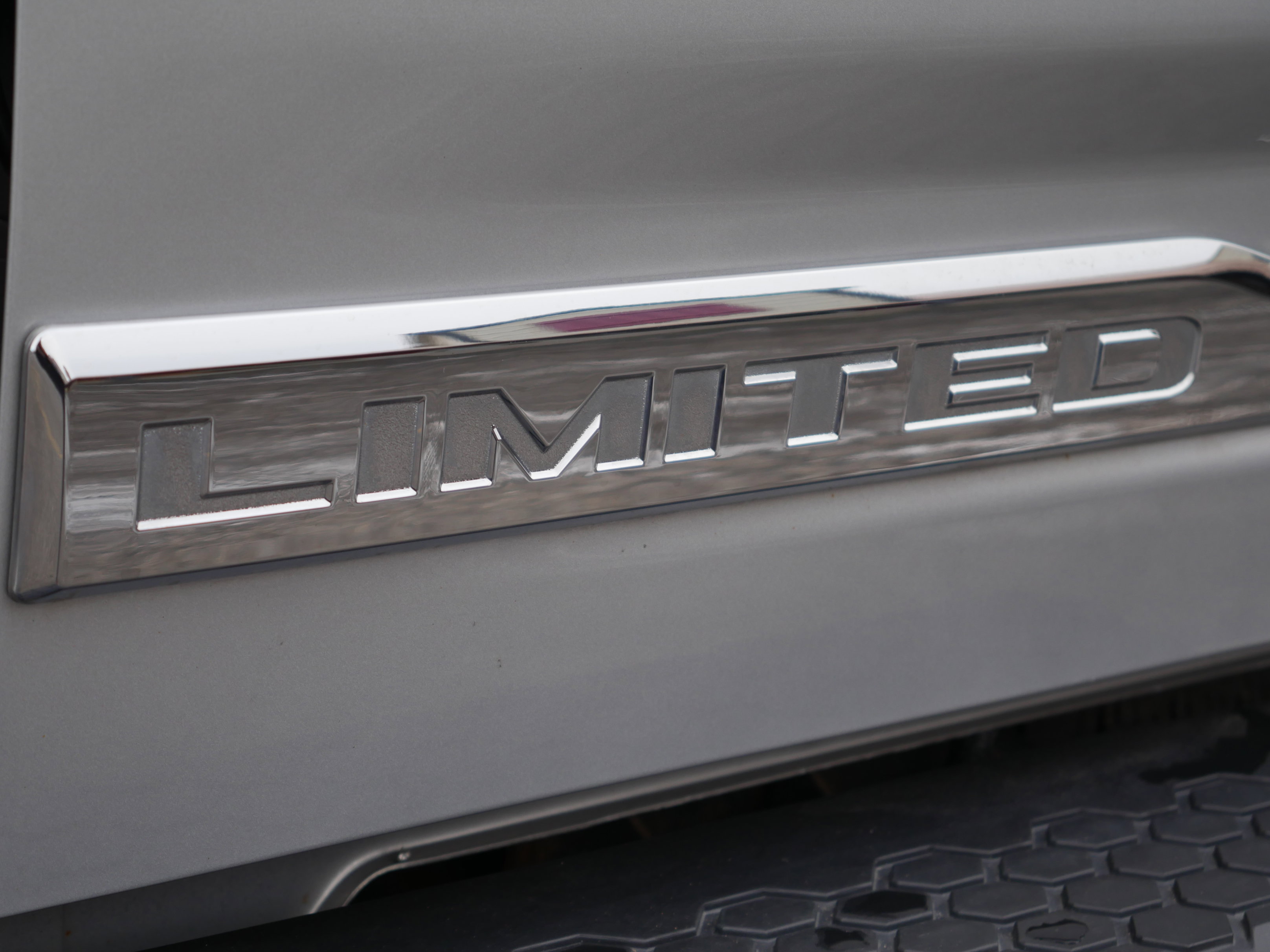 Used 2016 RAM 2500 Limited image 21