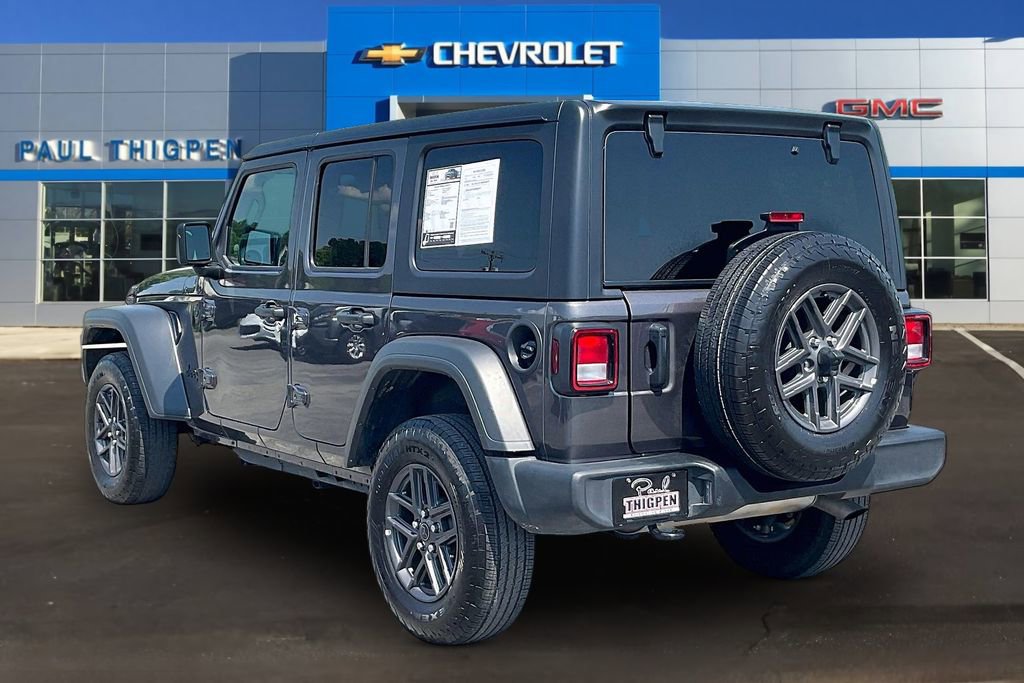Used 2025 Jeep Wrangler Unlimited Sport AWD/4WD image 4