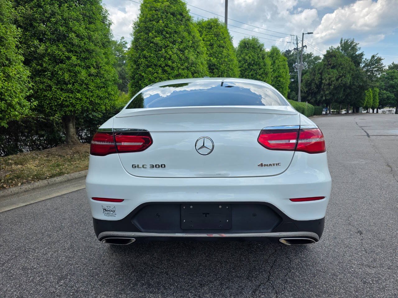 Used 2019 Mercedes-Benz GLC 300 4MATIC Coupe image 4