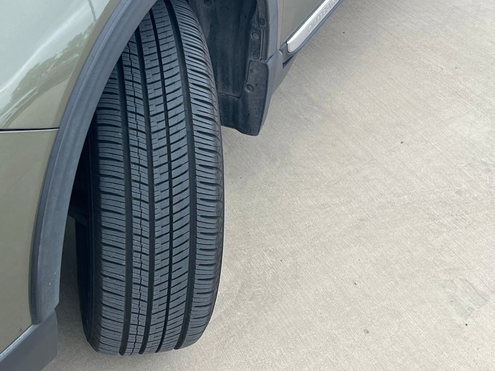 Used 2018 Subaru Outback 3.6R Touring w/ Protection Package #1 image 9