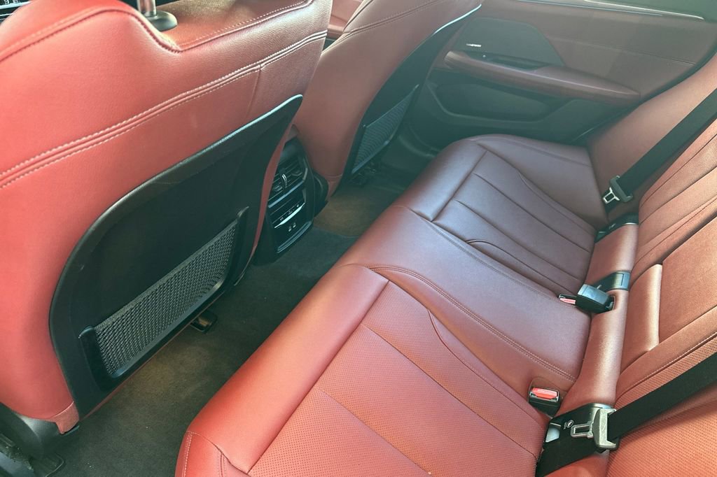 Used 2023 BMW i4 eDrive35 w/ Premium Package image 12