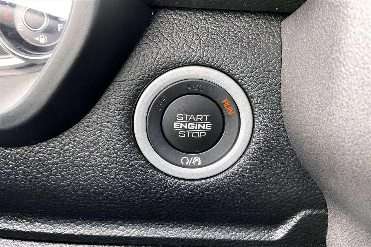 Certified 2021 RAM 1500 Laramie image 30