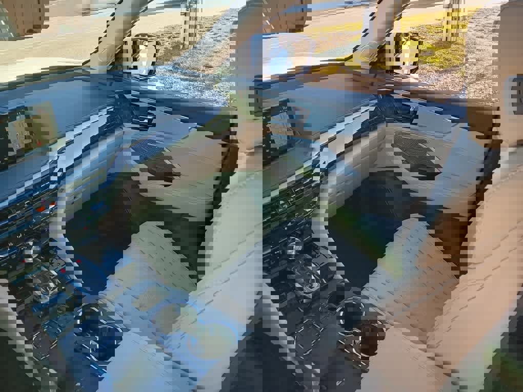 Used 2023 Acura MDX SH-AWD w/ Technology Package image 11