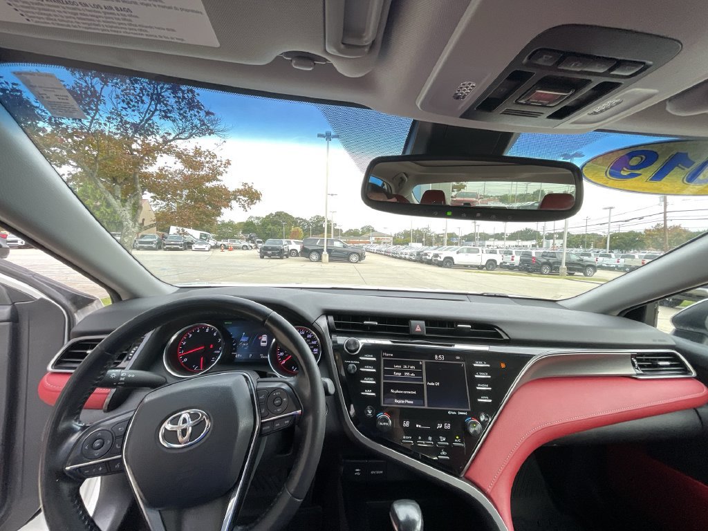 Used 2019 Toyota Camry XSE FWD image 11