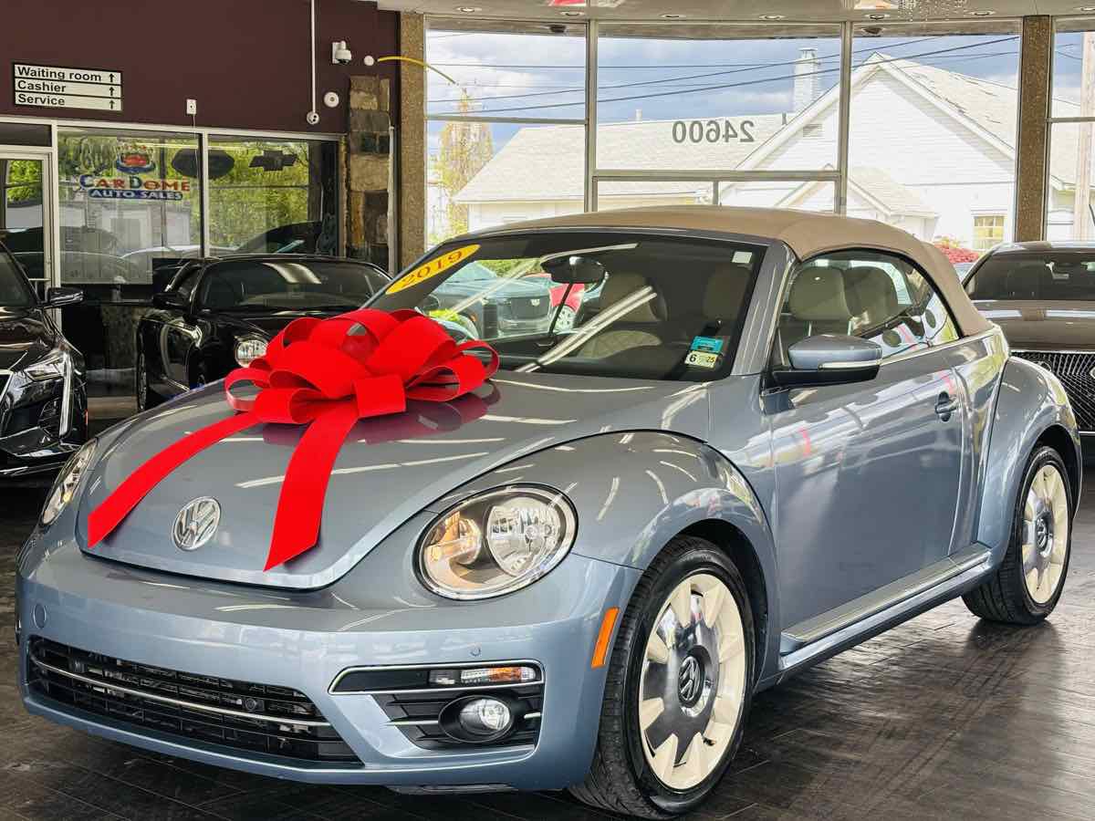Used 2019 Volkswagen Beetle 2.0T Final Edition SEL FWD image 15