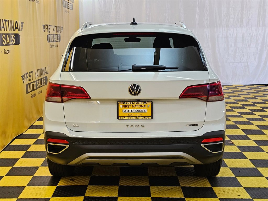 Used 2024 Volkswagen Taos SE image 4