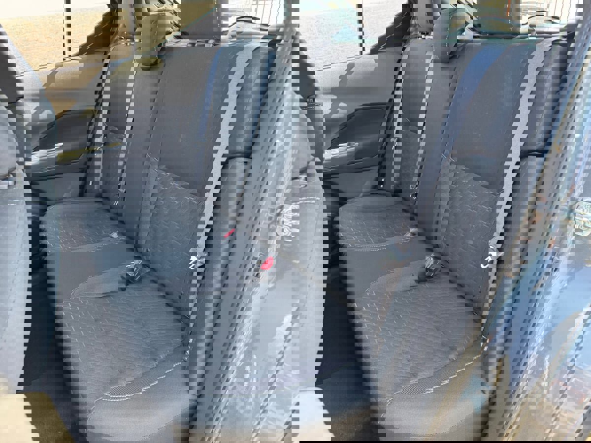 Used 2024 Nissan Kicks SV image 17