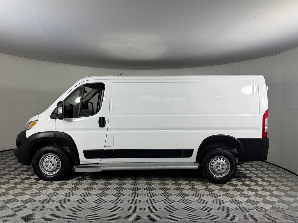 Used 2025 RAM ProMaster 2500 w/ U-Haul Equipment Group FWD image 10