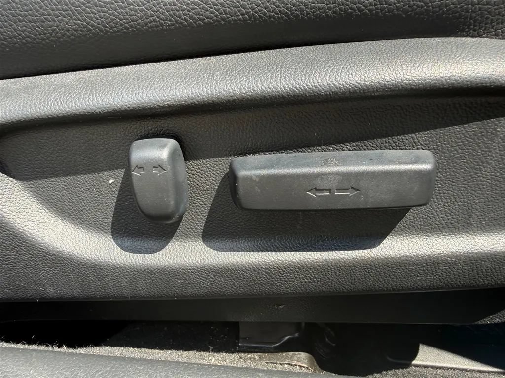 Used 2015 Honda Accord EX-L image 25
