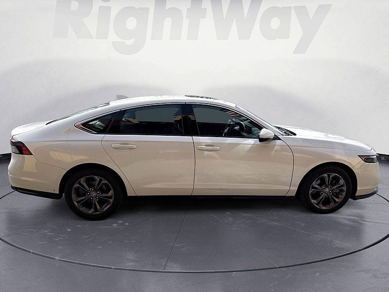 Used 2023 Honda Accord EX-L image 6