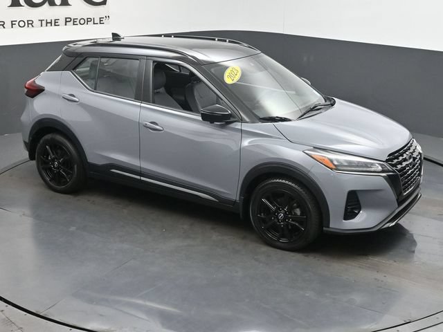 Used 2023 Nissan Kicks SR w/ SR Premium Package FWD image 38