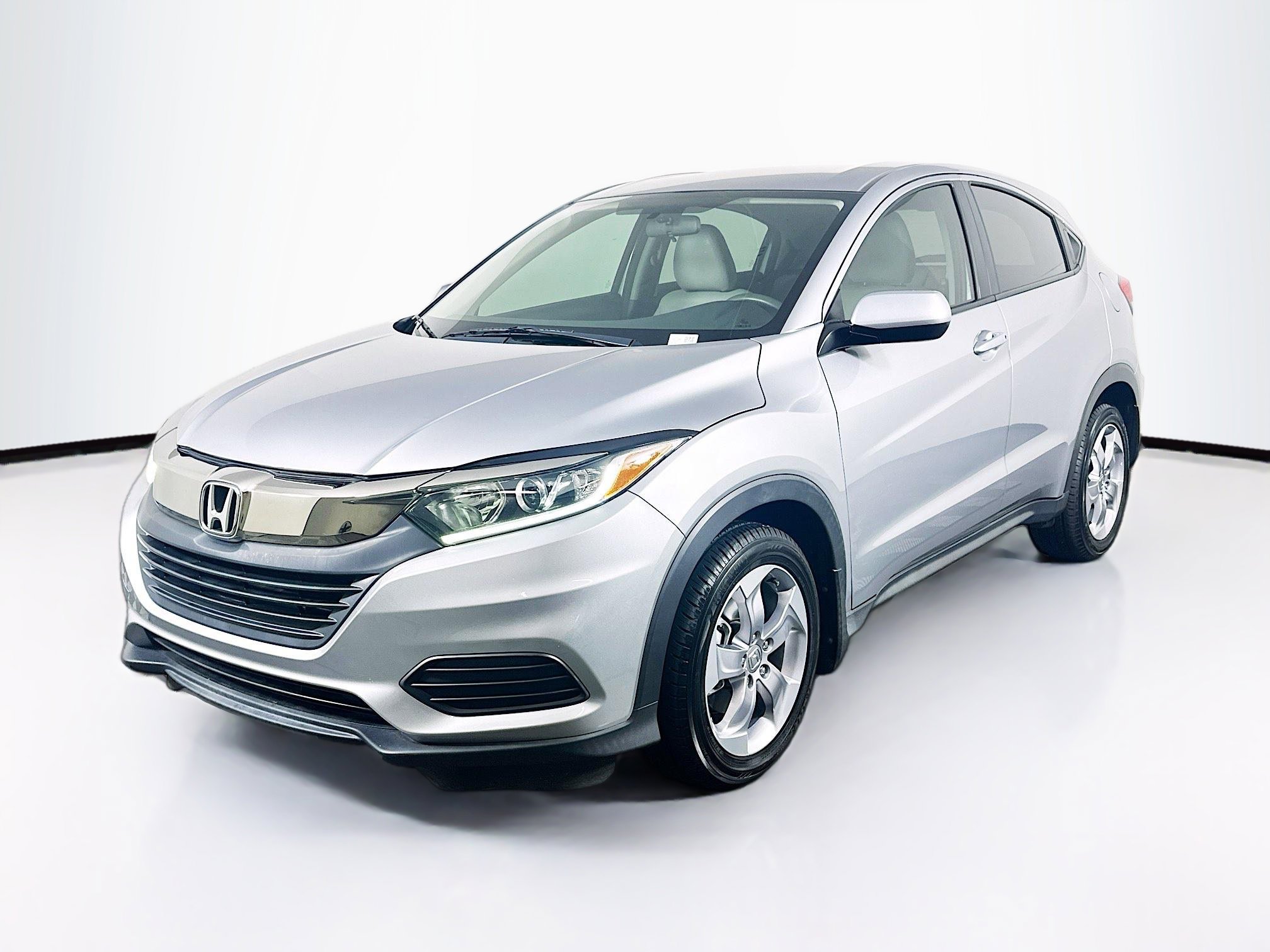 Used 2019 Honda HR-V LX image 3