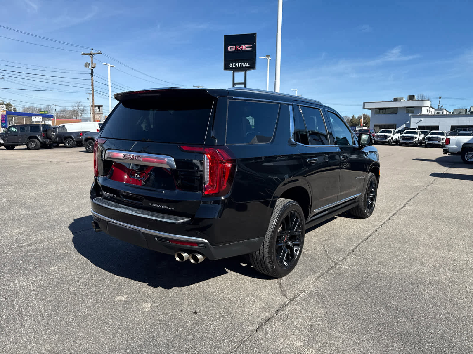 Used 2022 GMC Yukon Denali image 5