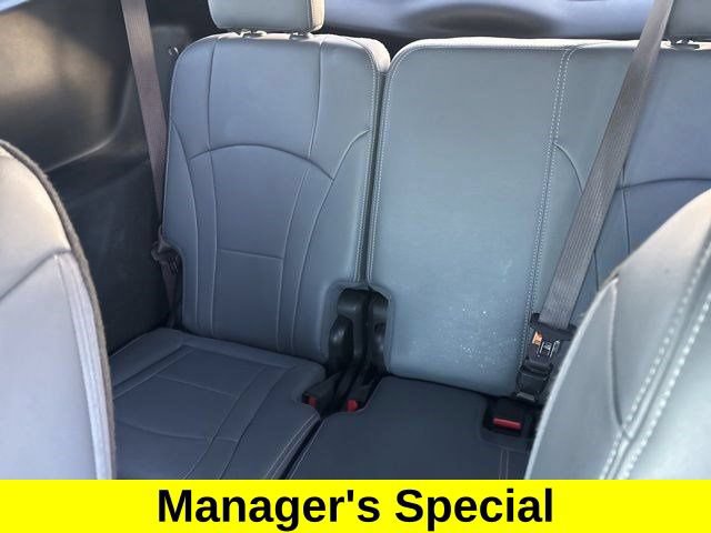 Used 2024 Buick Enclave Premium FWD image 33