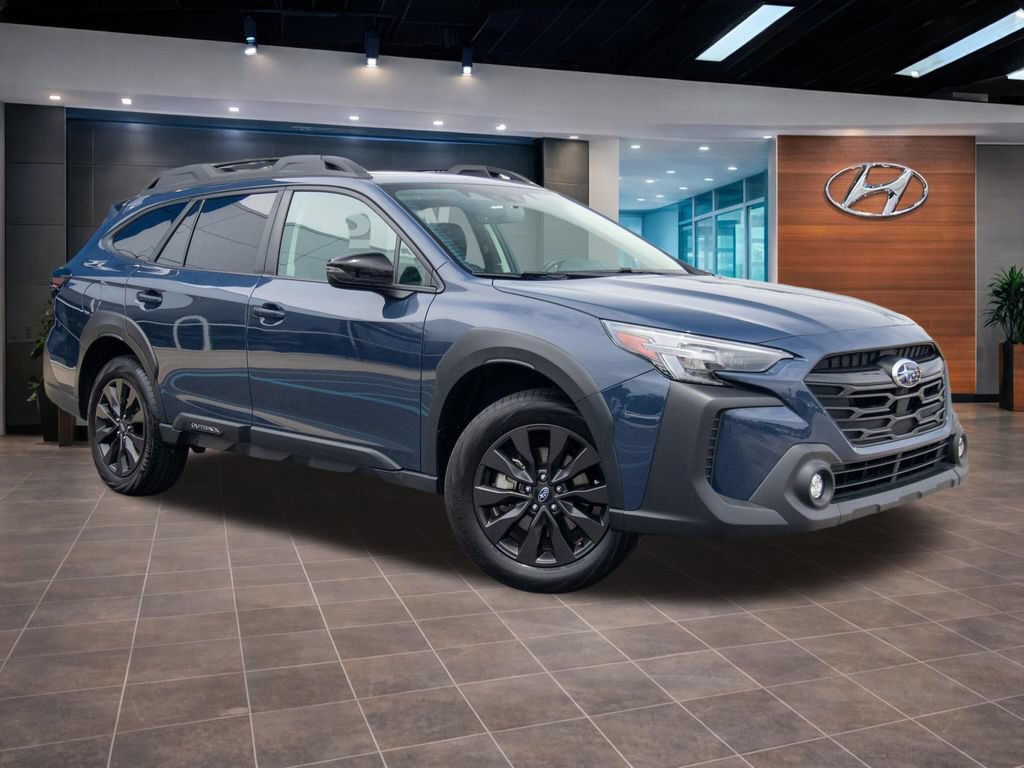 Used 2025 Subaru Outback Onyx Edition AWD/4WD image 3