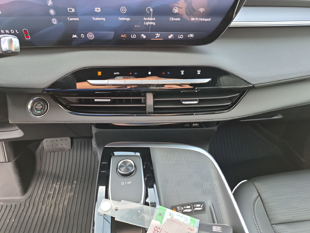 New 2026 Buick Enclave Sport Touring w/ Power Package FWD image 26