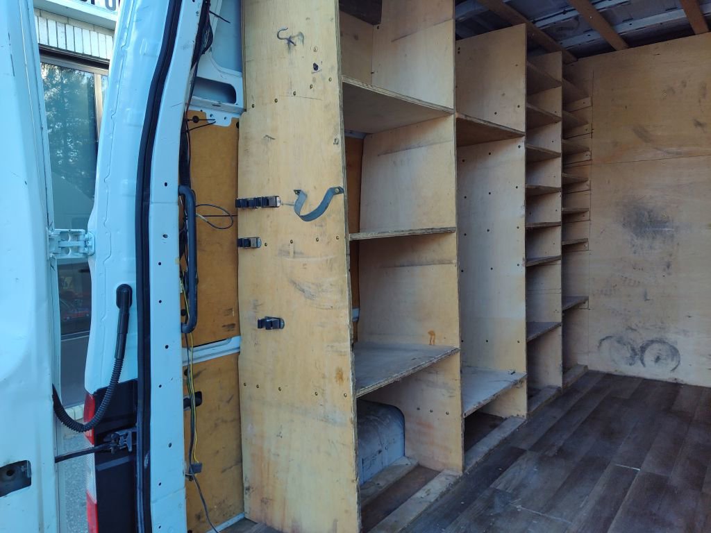 Used 2019 Nissan NV 2500 SV RWD image 13