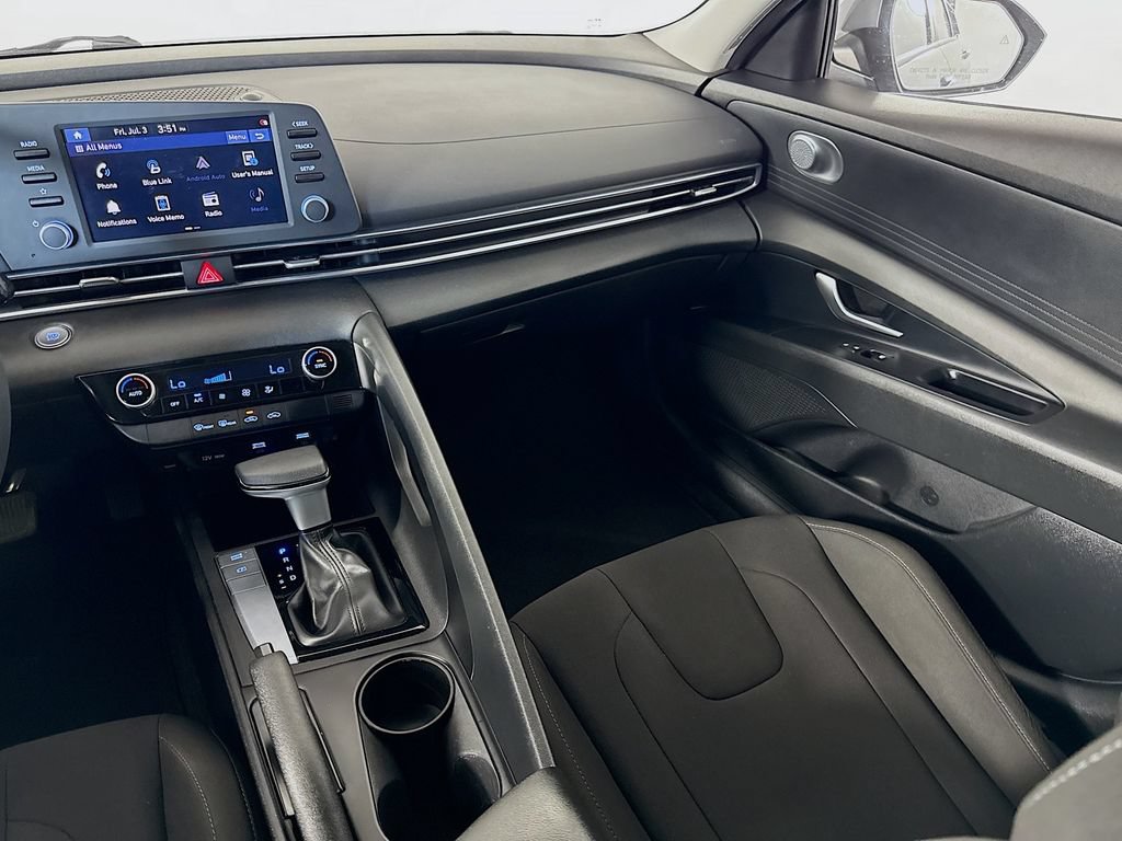 Used 2022 Hyundai Elantra SEL FWD image 22
