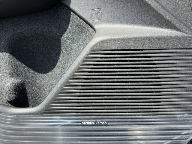 New 2026 Subaru Outback Touring XT image 27