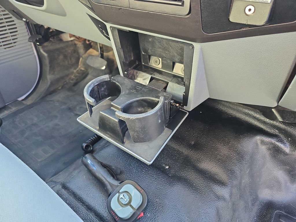 Used 2015 Ford F250 XL w/ Power Equipment Group image 19