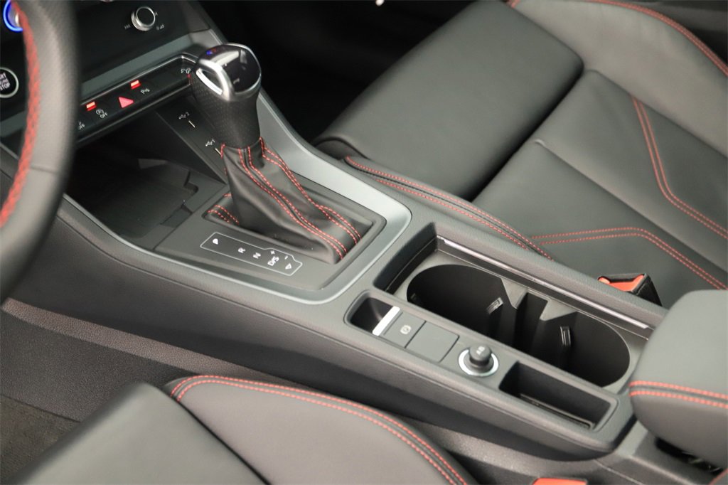 Certified 2025 Audi Q3 2.0T Premium Plus w/ Premium Plus Package image 17