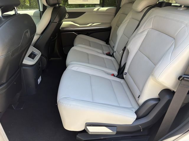 New 2026 Lincoln Navigator Reserve AWD/4WD image 22