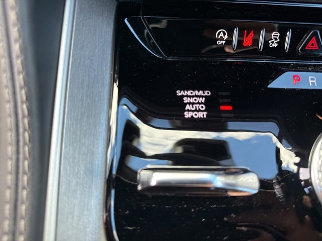 New 2025 Jeep Wagoneer L Series II w/ Convenience Group I image 51