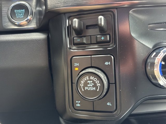 New 2025 Ford F350 Lariat w/ Lariat Ultimate Package image 18