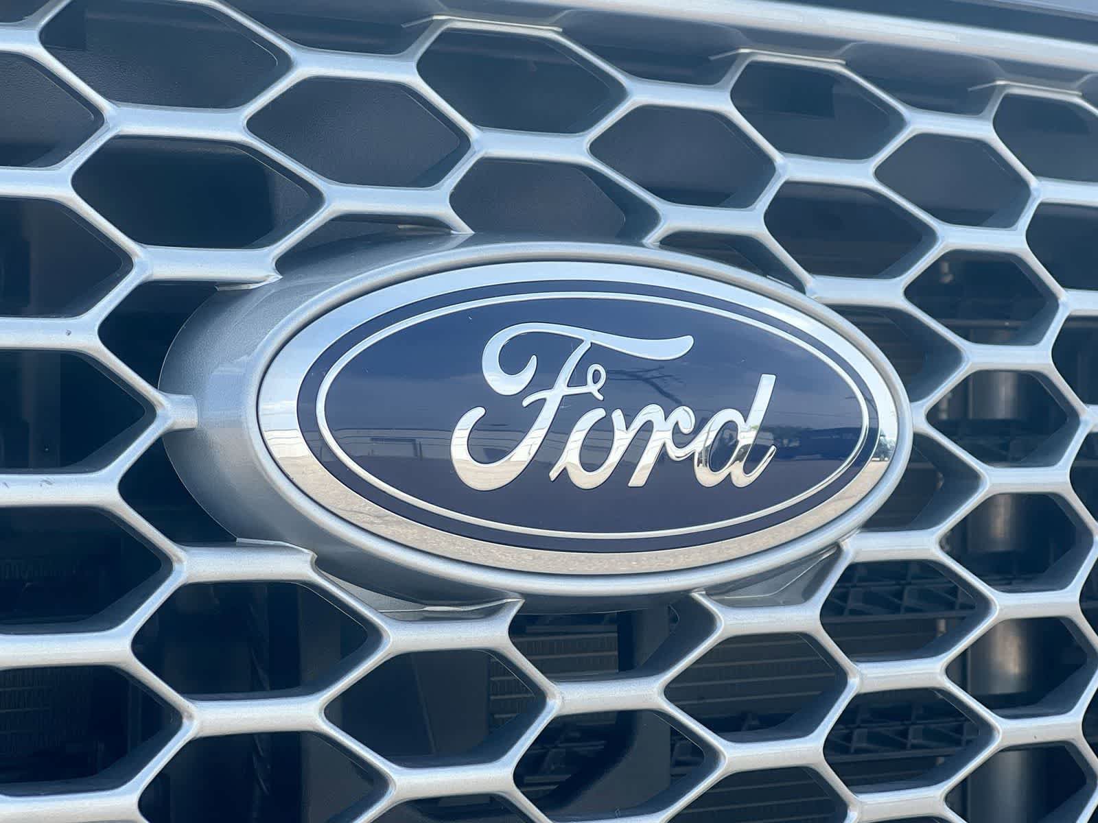 Certified 2023 Ford Edge SEL w/ Convenience Package AWD/4WD image 13