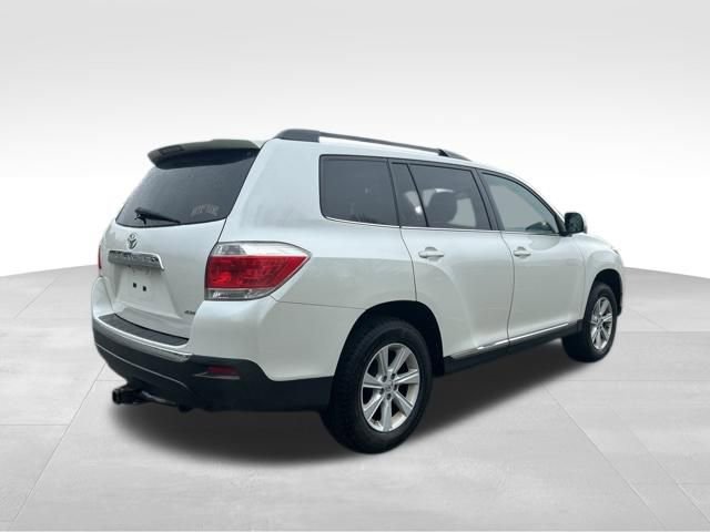 Used 2013 Toyota Highlander SE AWD/4WD image 5