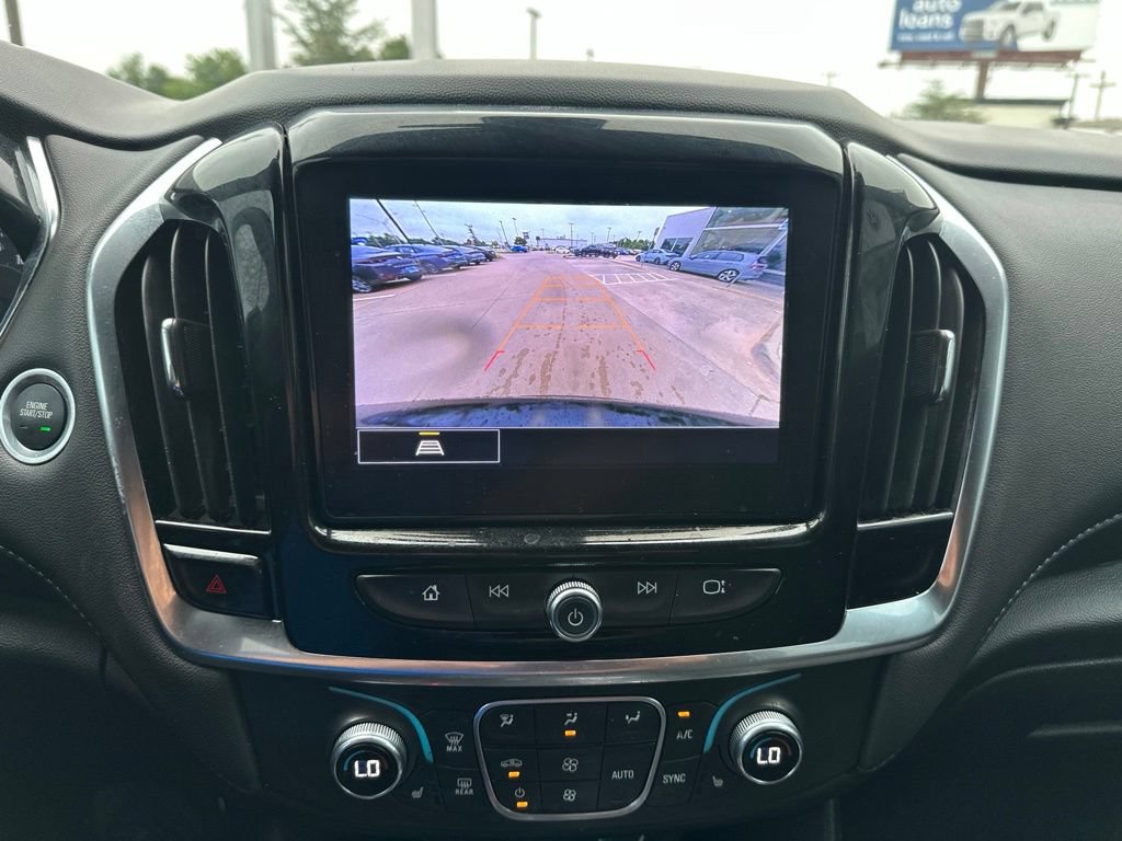 Used 2023 Chevrolet Traverse LT FWD image 28