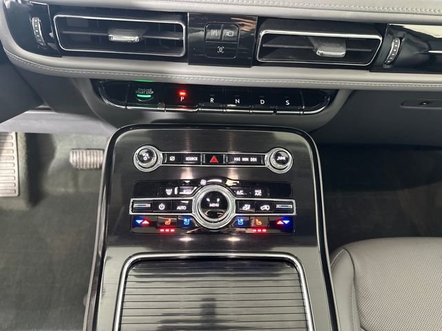 Used 2022 Lincoln Nautilus Reserve image 20