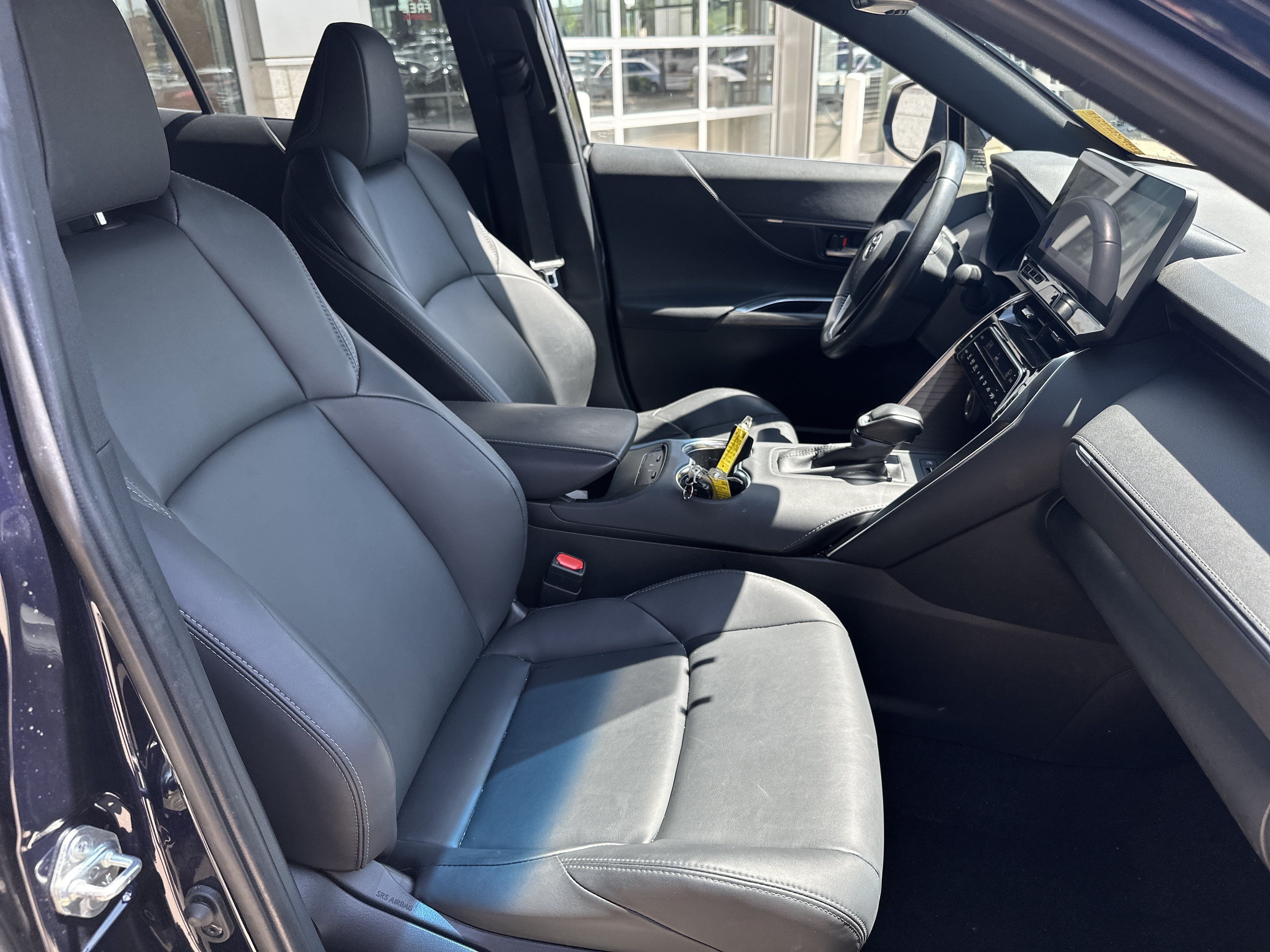 Used 2023 Toyota Venza XLE AWD/4WD image 26