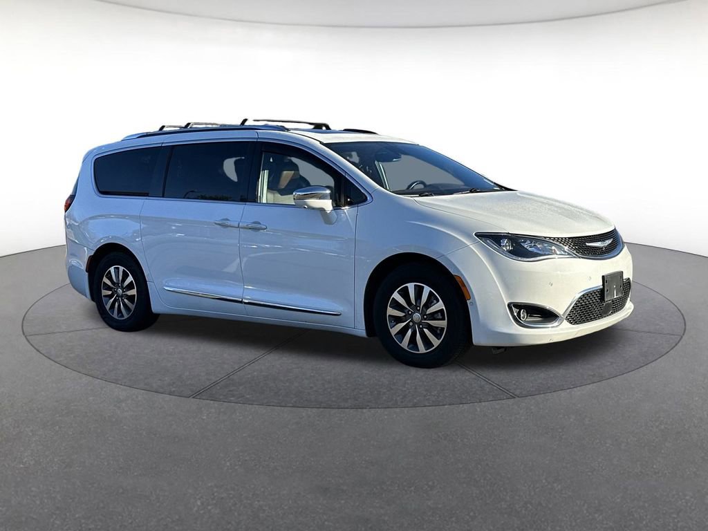Certified 2020 Chrysler Pacifica Limited w/ Advanced Safetytec Group image 8