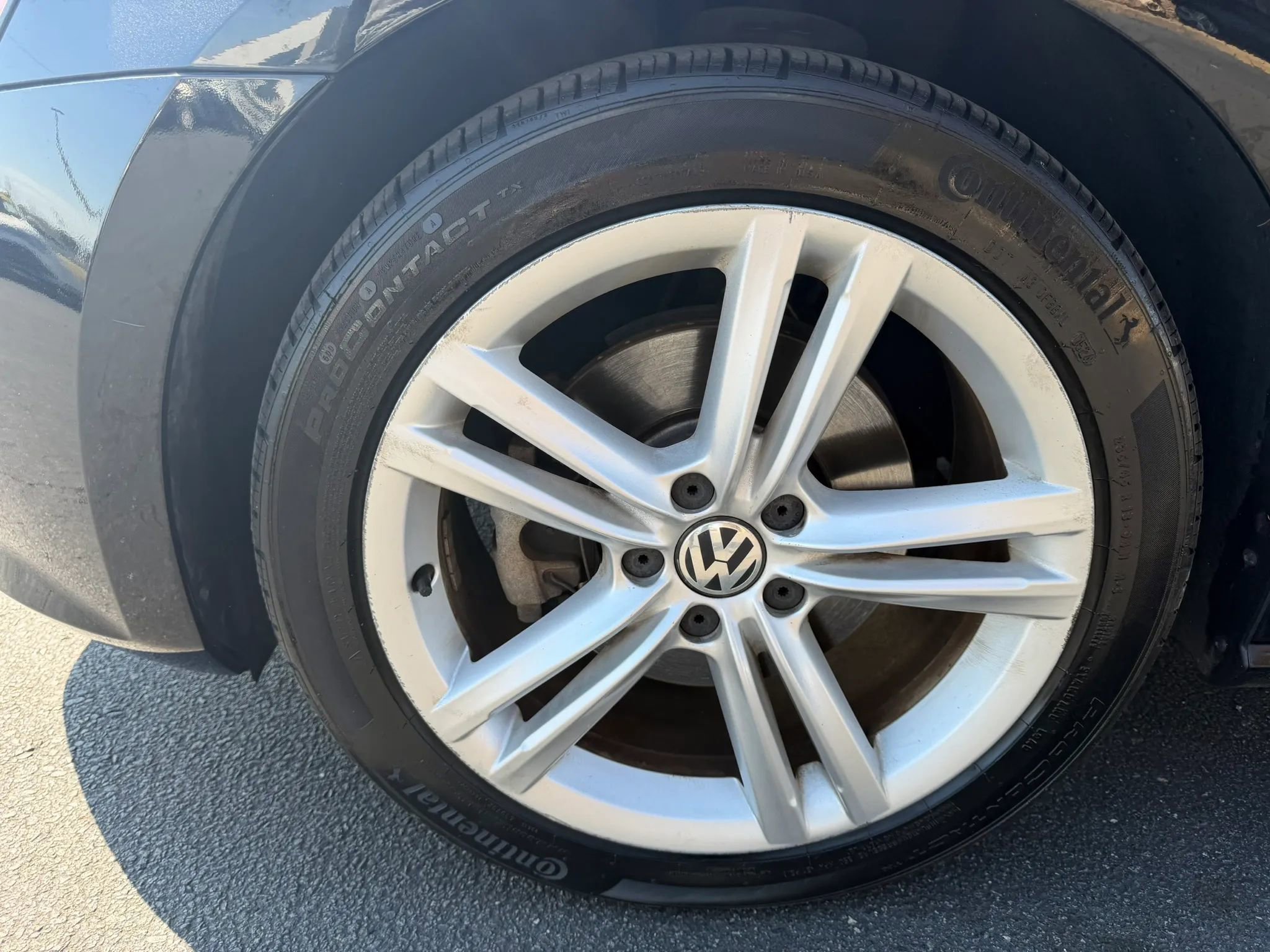 Used 2015 Volkswagen Passat TDI SEL Premium image 27