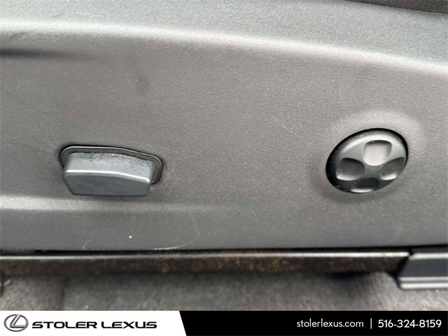 Used 2012 Dodge Challenger R/T Plus image 16