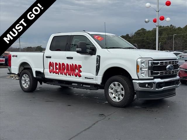 Used 2024 Ford F250 XLT image 1