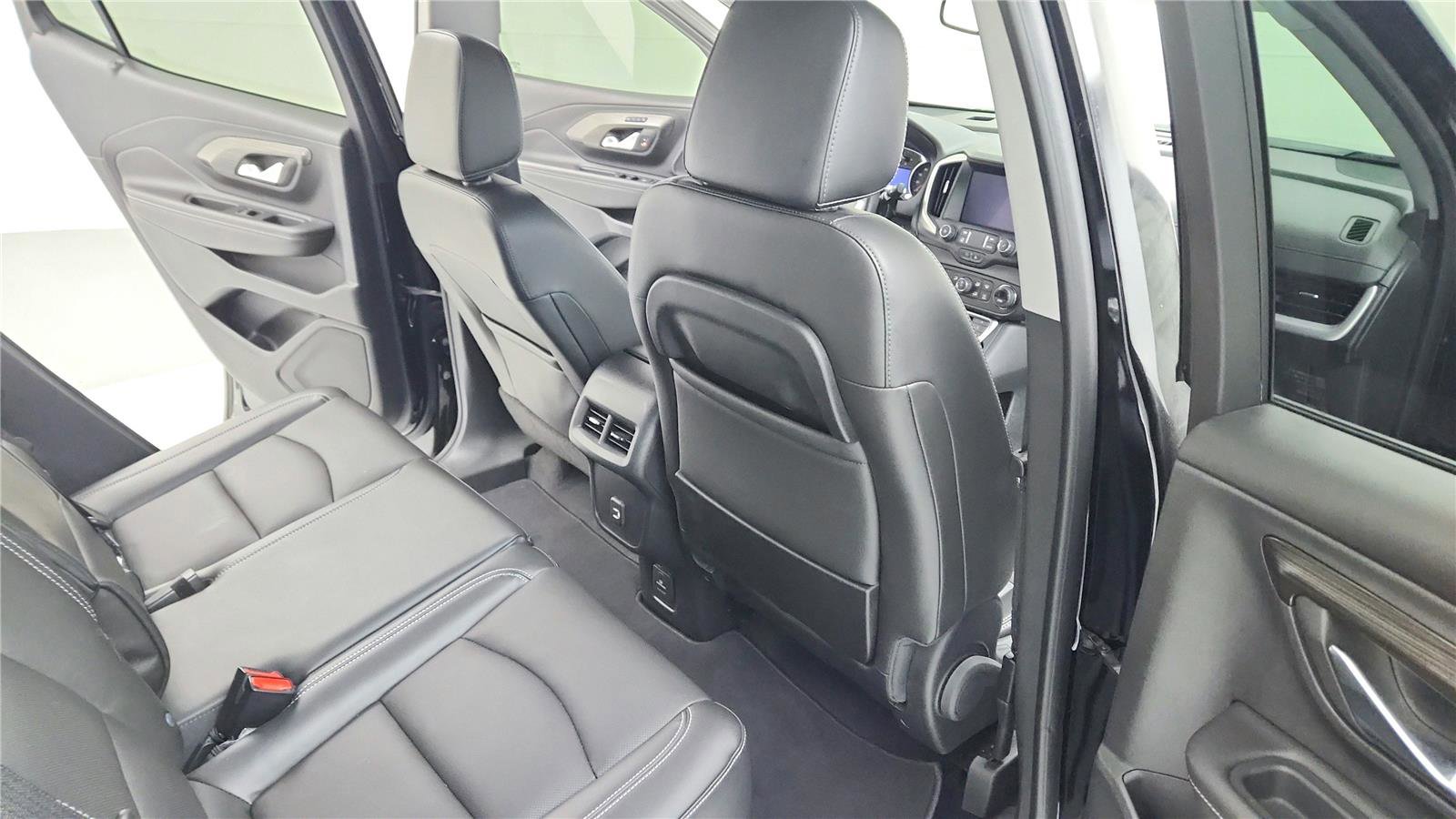 Used 2022 GMC Terrain SLT image 27