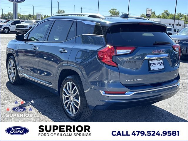 Used 2024 GMC Terrain Denali w/ Denali Premium Package AWD/4WD image 10