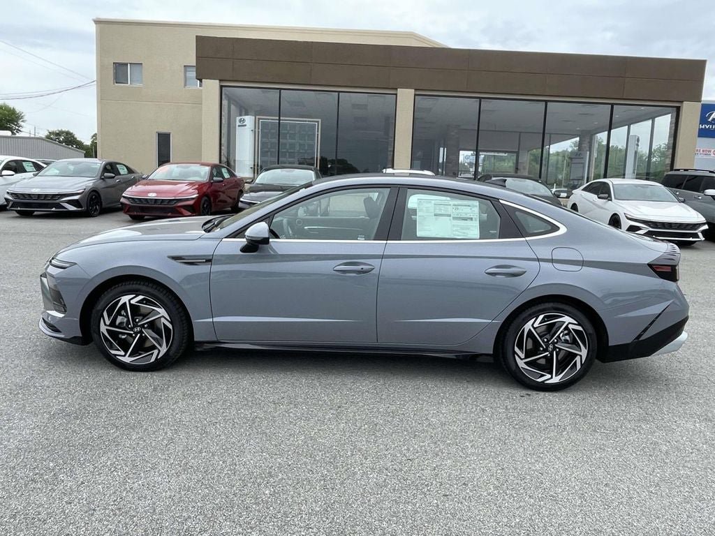 New 2026 Hyundai Sonata SEL image 2