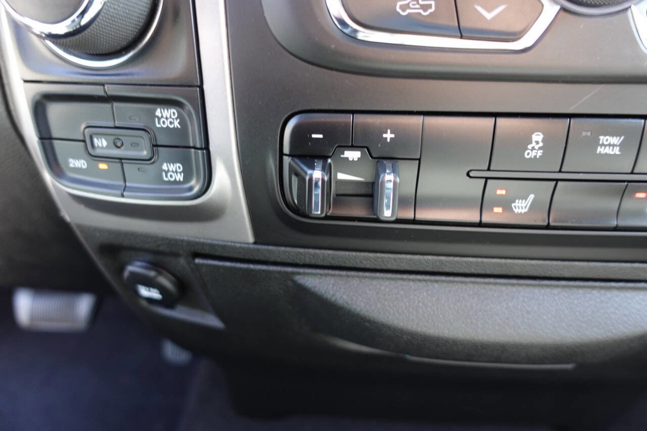 Used 2023 RAM 1500 Classic Warlock AWD/4WD image 52