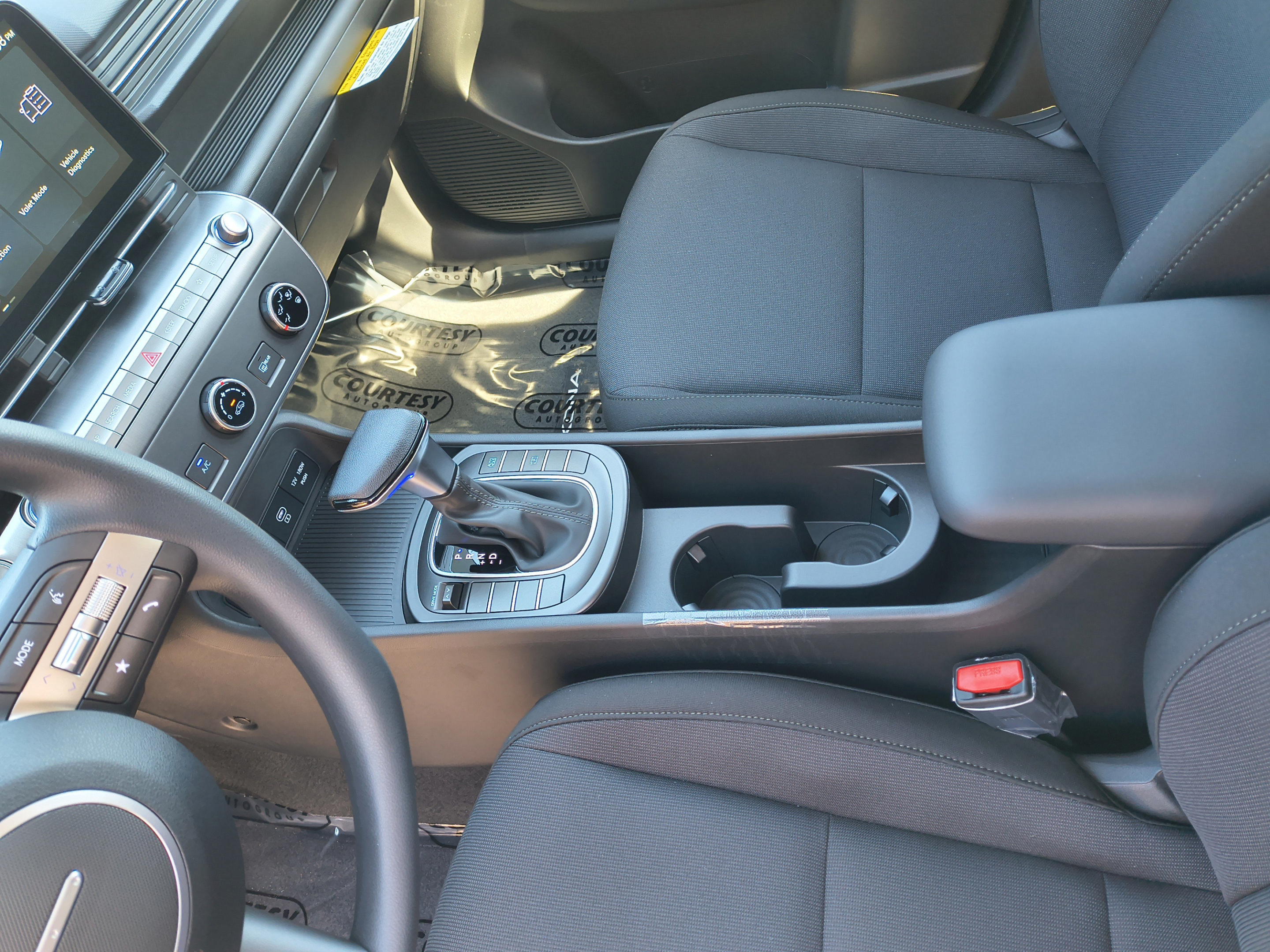 New 2027 Hyundai Kona SE FWD image 20