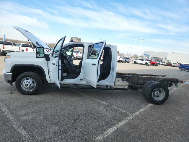Used 2021 Chevrolet Silverado 3500 W/T w/ WT Convenience Package image 11